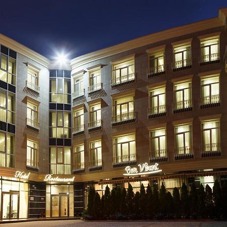 Kiroff Hotel Carcóvia Exterior foto